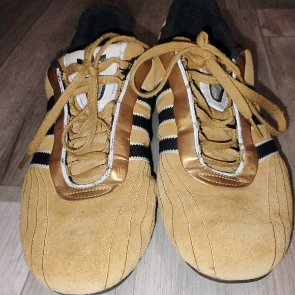2007 Adidas Goodyear Racer Low Tan And Black Size 8 - Picture 1 of 13